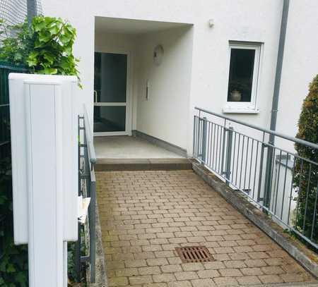 3 Zimmerwohnung mit 3 Parkplätzen und 1 große Dachterrasse und 3 Balkonen