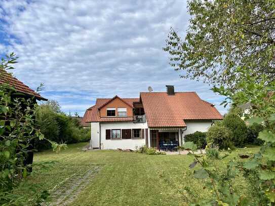 Geräumiges, freistehendes Einfamilienhaus in Althengstett-Neuhengstett in unverbaubarer Lage