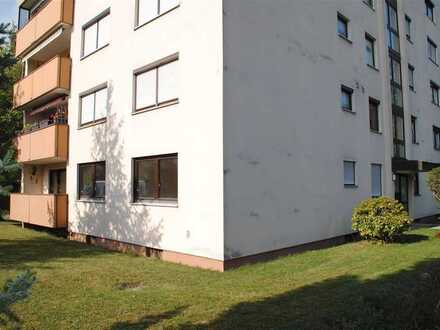 Große 3 Zimmer Wohnung mit Balkon und Garage zu vermieten, auf Wunsch mit Einbauküche