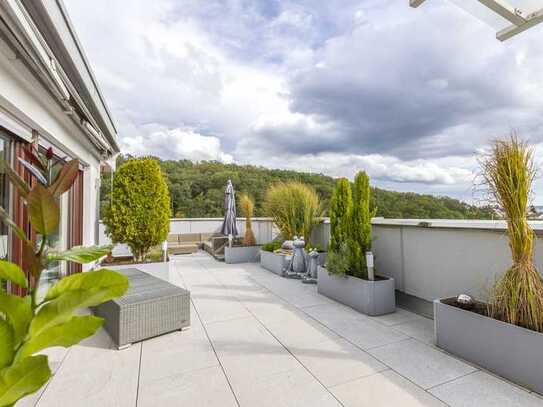 Wunderschöne 5,5 Zimmer-Penthouse-Wohnung mit großer Dachterrasse in Sindelfingen