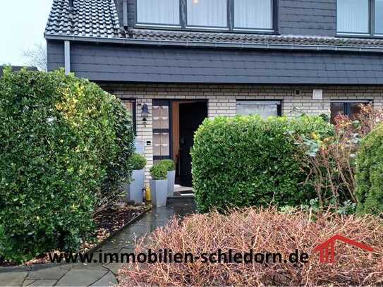 Moderne 4,5 Zimmer Doppelhaushälfte mit Garten, Garage und Stellplatz in absoluter Toplage !