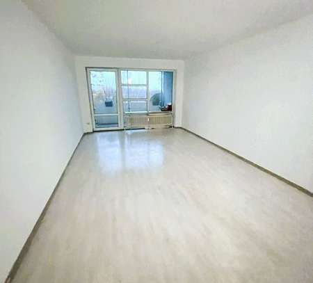 !!! Schöne 4-Zimmer-Wohnung mit Balkon !!! WBS für 100m² erforderlich !!!