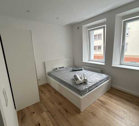2 WG-Zimmer in frisch renovierter 2er-WG verfügbar!!!