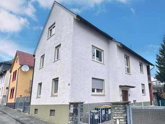 Schönes, gepflegtes 3 Familienhaus in ruhiger Lage von Frankfurt-Seckbach