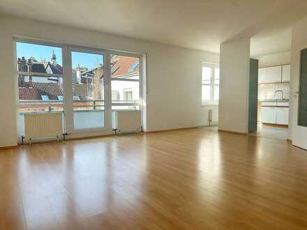 Charmante 2-Zimmer-Wohnung mit Balkon in Innenstadtlage von Neustadt