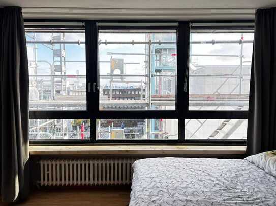 1 Zimmerwohnung mit Ausblick auf dem Paradeplatz