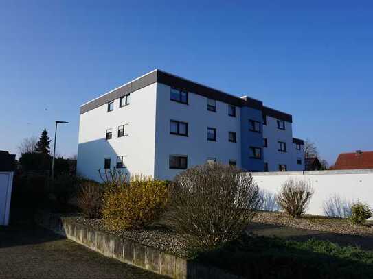 2 Zimmer Wohnung mit Balkon, Keller, und Garage in Jockgrim