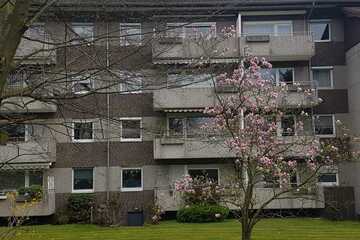 Schöne 2-Zimmer-Wohnung KDB mit Balkon in Krefeld-Fischeln