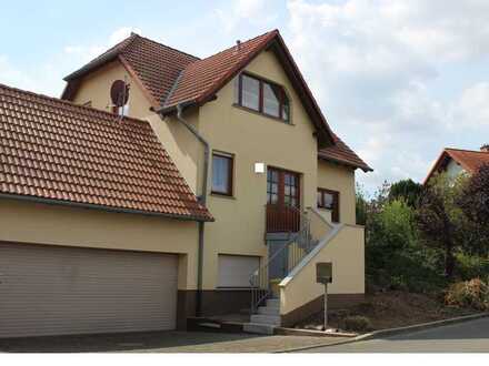 Großes Einfamilienhaus mit Einliegerwohnung in Zappendorf