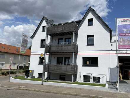 Erstbezug nach Sanierung mit Einbauküche+ Balkon: ansprechende 3-Zimmer-Wohnung in Marbach