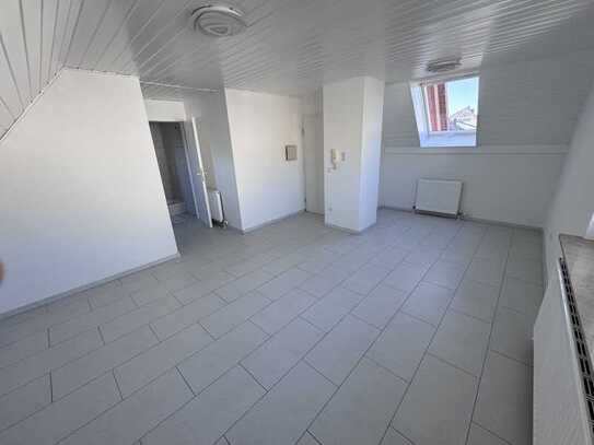 Appartement mit Singleküche und Tageslichtbad, 480€, 32 m², 1 Zimmer