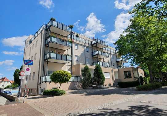 Penthaus mit Weitblick 2 Zi. Wohnung mit Aufzug und Nord-Balkon