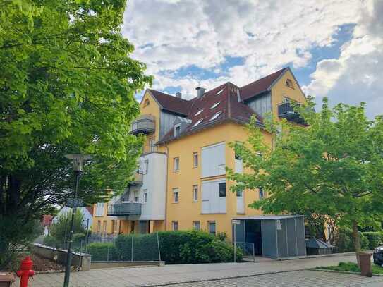 Achtung Pendler und Studenten! Helles gepflegtes Apartment mit Balkon