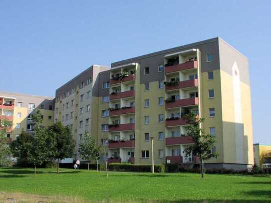 Helle 1-Zimmer-Wohnung mit Badewanne