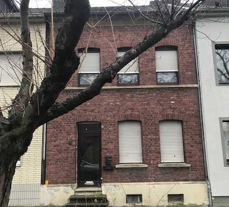 "Handwerker"-Haus in guter Wohnlage Alsdorf mit Garten