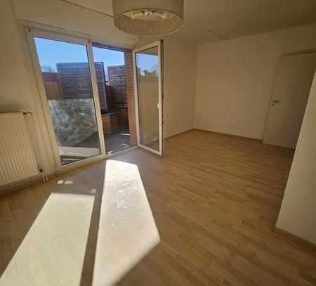 Attraktive und gepflegte 3-Zimmer-Wohnung mit Balkon und Einbauküche in Hannover