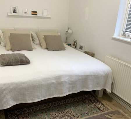 WG-Zimmer in gemütlicher 2-Zimmer-Wohnung, bei ehrlichem Interesse schreib mir auf Insta: vicito.101