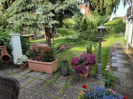 PROVISIONSFREIES SERIÖSES WOHNEN AUF ZEIT - EBK & Waschmaschine vorhanden! - Balkon gartenseitig!