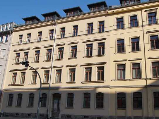 Erstbezug nach Sanierung ---- 3 bis 6 Raum Wohnung mit Balkon