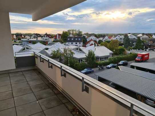 Geschmackvolle 3-Zimmer-Wohnung mit gehobener Innenausstattung mit Balkon und Einbauküche in Rodgau