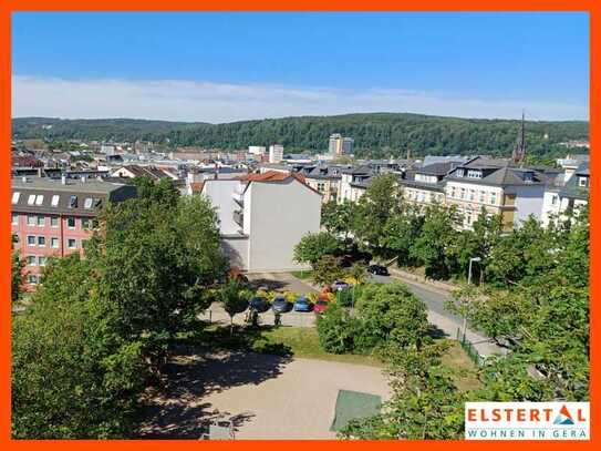 Das kann IHR Ausblick sein! Moderne, hochwertige Wohnung mit Duschbad, 2 Balkonen und Aufzug!