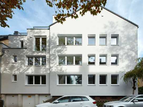 Neu-Kernsanierte Wohnung im KFW 70EE Haus mit großer Loggia - Terrasse