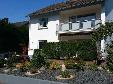 Helle 2-Zimmer-Wohnung mit Südbalkon 55qm in Bonn-Holzlar, KFZ-Stellplatz, eigener Keller