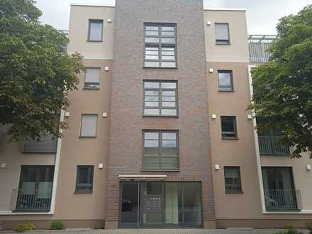 Exclusive, neuwertige 3-Zimmer-Wohnung mit Balkon und EBK in Landau