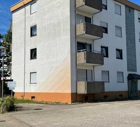 Helle 4,5-Zimmer-Wohnung mit zwei Balkonen in Leopoldshafen