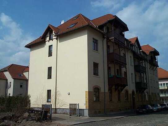 Helle 2 - Raum Wohnung mit Einbauküche und Balkon