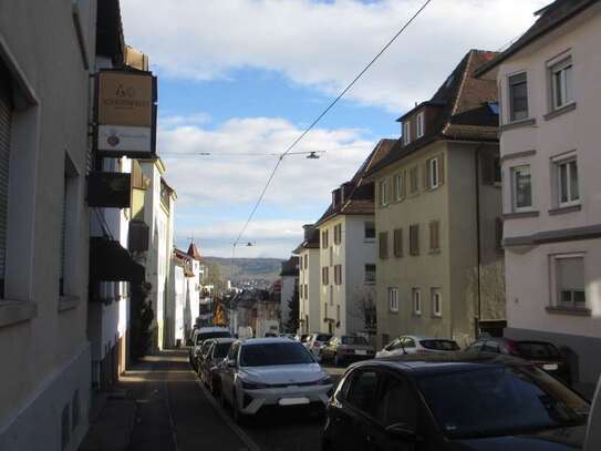 S-Gaisburg, kleine gemütliche Wohnung im DG. KEIN Balkon