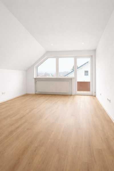                                                               Attraktive 3-Zimmer Dachgeschosswohnung in Aschaffenburg-Schweinheim                                                       in Schweinheim (Aschaffenburg)