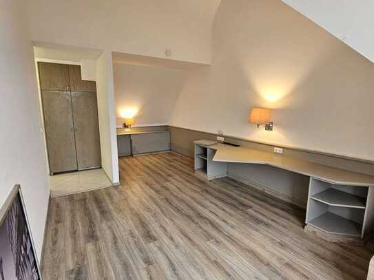 Top Renoviert** 1 Zimmer-Apartment | Kelkheim-Mitte