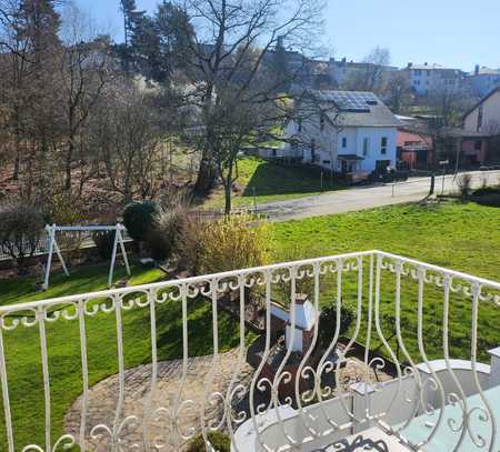 3 ZKB Dachgeschoßwohnung Waldnähe mit schönem Ausblick in Limeshain