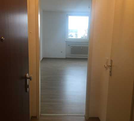 Renovierungsbedürftiges Apartment in zentraler Lage