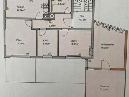 Schöne 4-Zimmer-Wohnung mit Balkon und Einbauküche in Stetten am kalten Markt