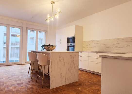 Vollständig möbliertes (Fully-furnished) Luxusapartment - Exklusiver Erstbezug nach Renovierung