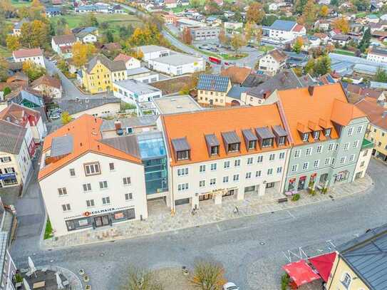 Büro oder Ladeneinheit direkt am Stadtplatz in Viechtach – Mieten ab 01.11.2024