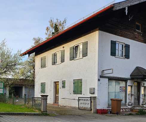 Ebenerdige Gewerbefläche mit traumhaftem Bergblick und oben Wohnraum - Kernsanierung oder Neubau