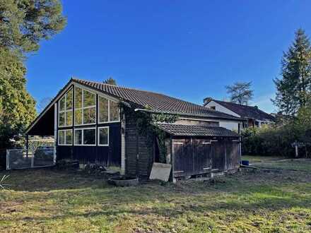 Waldstadt, Waldlage - großes Grundstück in begehrter Lage, bebaut mit einem EFH mit Atelier