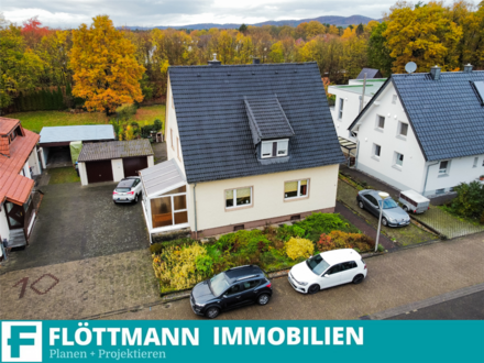 Ein- bis Zweifamilienhaus mit großem Garten in Oerlinghausen!