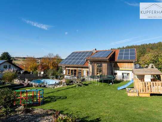 Einfamilienhaus mit traumhaftem Weitblick und Pool in Waldberg, Stadtteil Bobingen