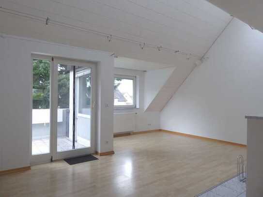 !!Sossenheim in sehr ruhiger Lage!! 127m² 4,5 Zi. Maisonettewohnung mit großem Balkon zum Innenhof