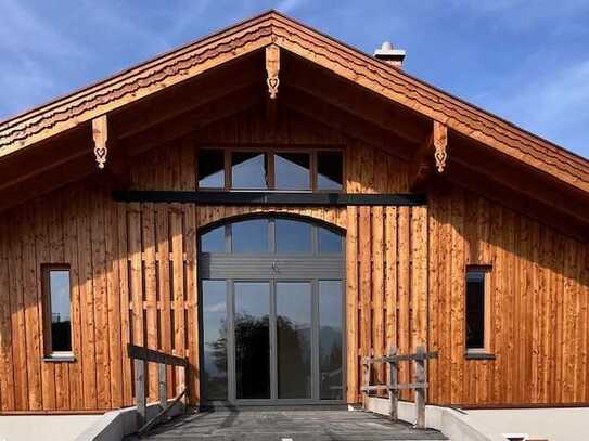 Traumhafte Neubau-Wohnung mit Garten, Erstbezug sehr hochwertig