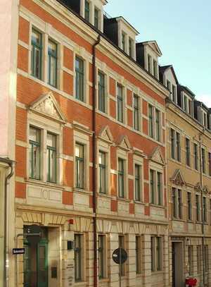2,5-Zimmer-Wohnung mit Balkon in einem sanierten Gründerzeitgebäude