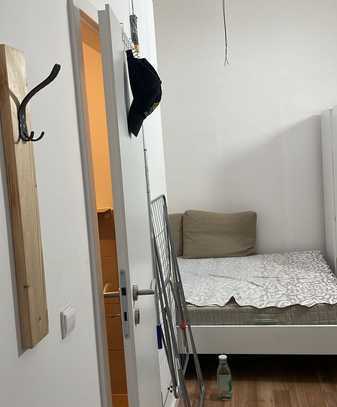 Kleines Zimmer EG, 18m2