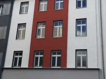 Ansprechende helle, ruhige Wohnung mit drei Zimmern in Köln Ehrenfeld ohne Balkon