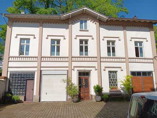 Wohnen im Briller Viertel in einem Kutscherhaus
Erstbezug: 5-Zimmer-Haus in 42115, Wuppertal