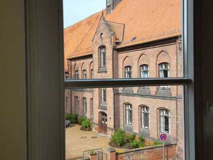 Moderne, helle 2 Zimmer-Wohnung in bester Innenstadtlage