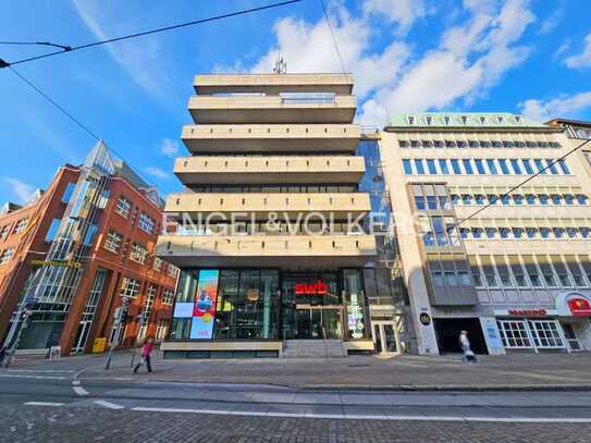 Moderne Büroflächen mit Balkon und Blick auf den Bremer Dom